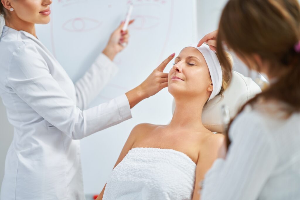 CPD in aesthetics on a woman's facial anatomy